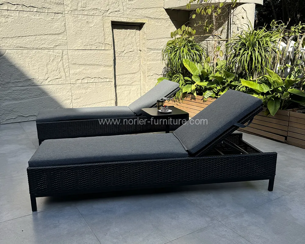 Latest High-End Hand Woven Rattan Sun Lounger