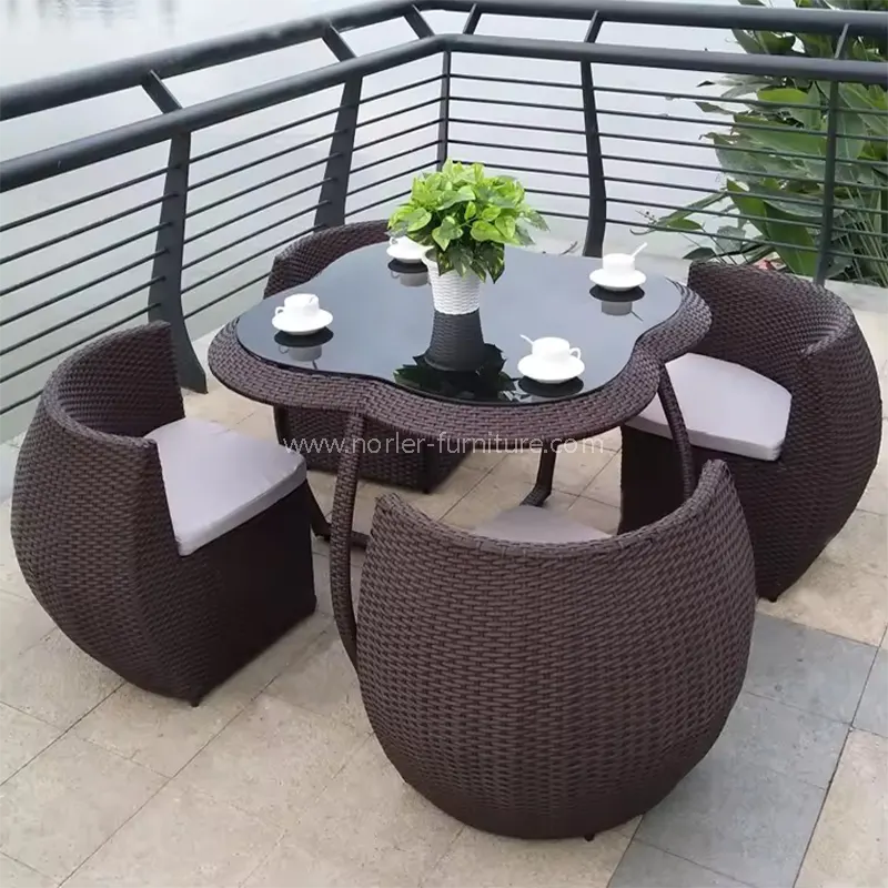Balcone esterno rattan rotondo da pranzo mobili