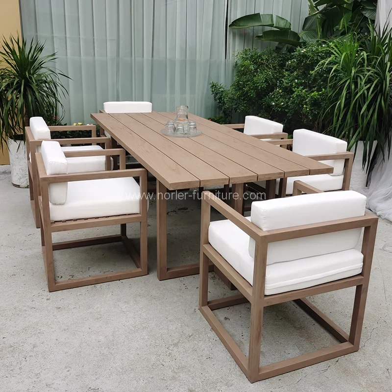 Set da pranzo in legno di teak all'aperto